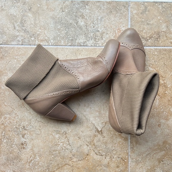 Anthropologie All Black Paper Birch Booties Leather & Knit Chelsea 2008 EUC - Picture 4 of 15